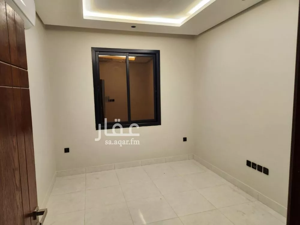 شقة 3 غرف في الحمرا 5