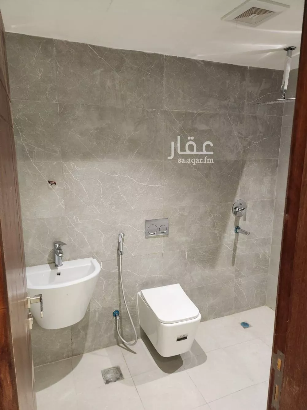 شقة 3 غرف في الحمرا 3