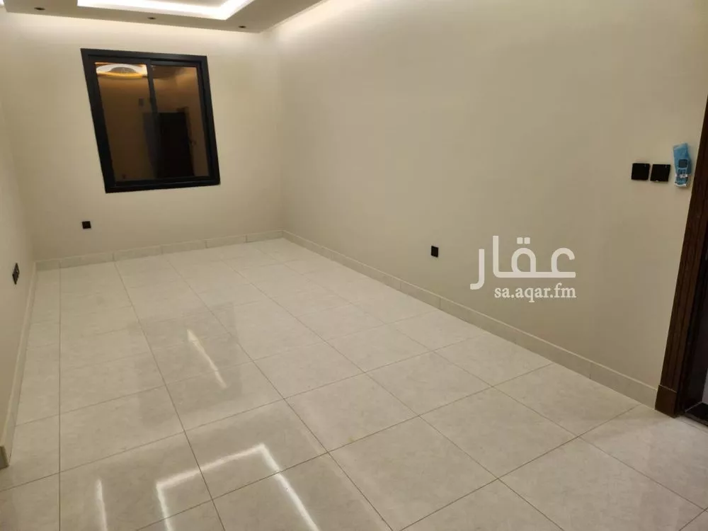 شقة 3 غرف في الحمرا 4