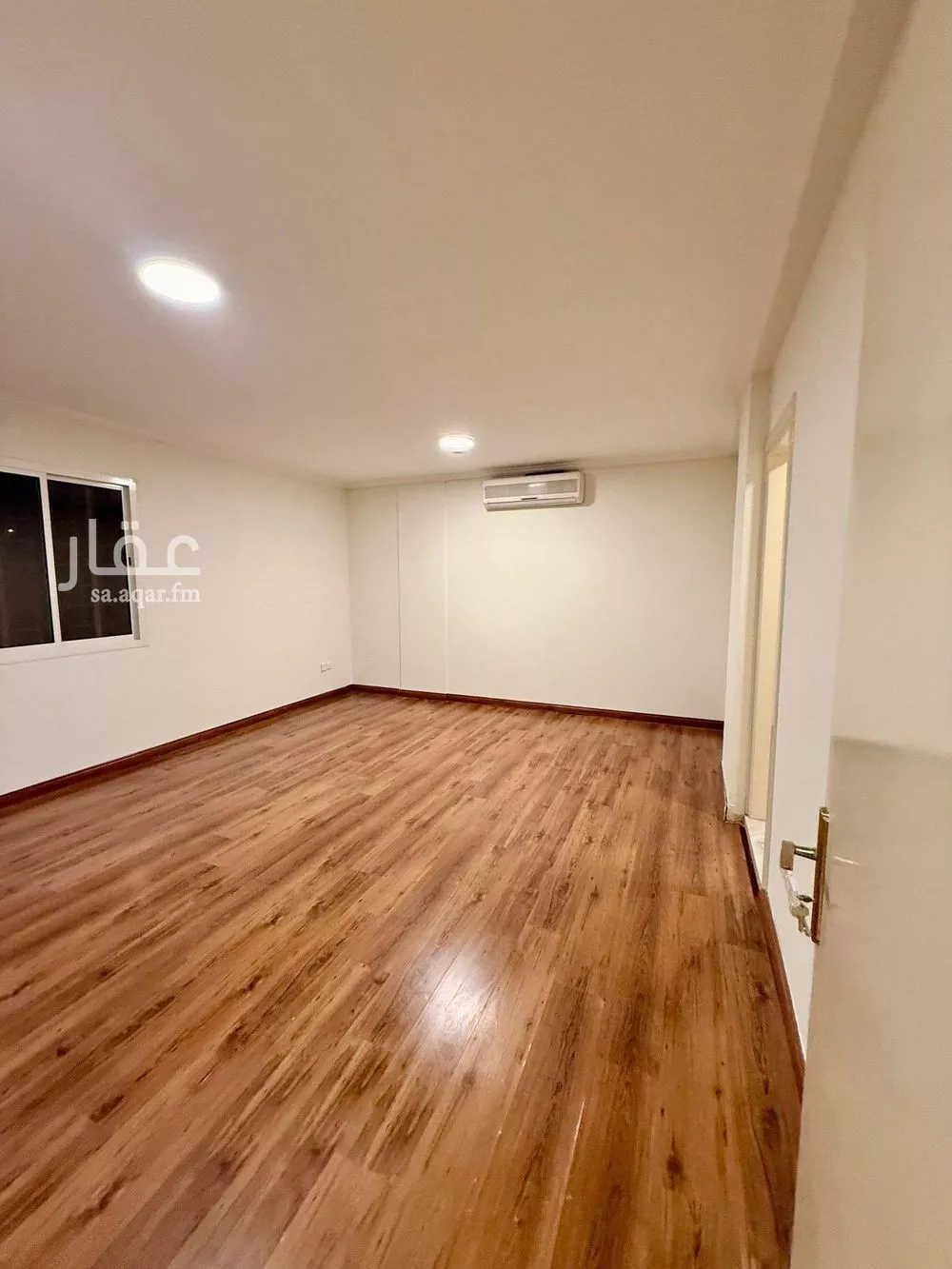 شقة 3 غرف في العقيق 3