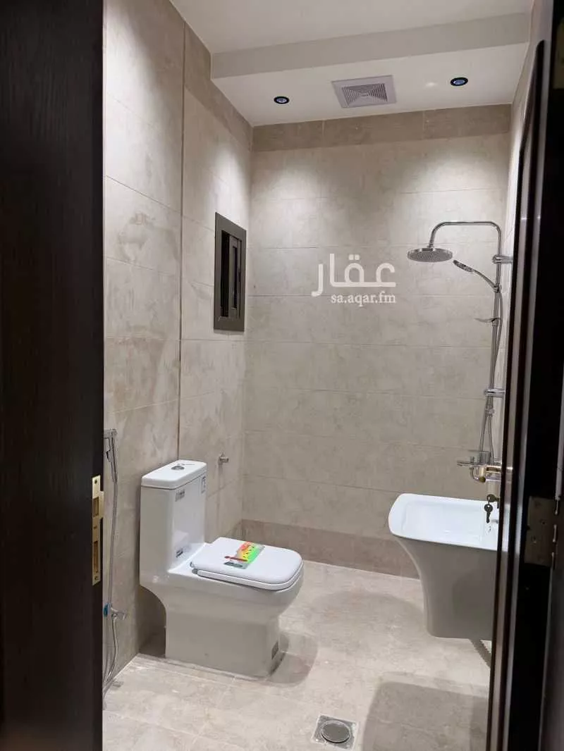 شقة 4 غرف في الياقوت، جدة 5