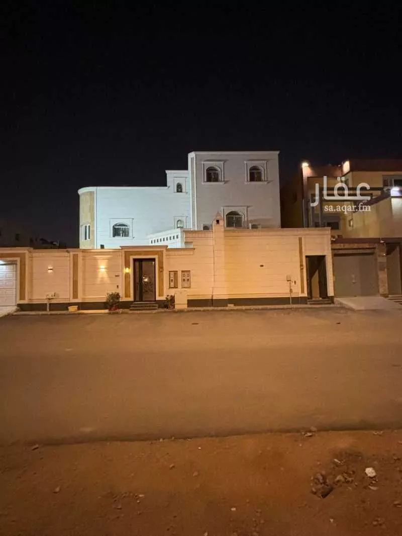 5 bedroom floor in Al Munsiyah 1