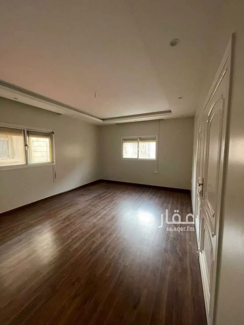 شقة 5 غرف في الصفا 5