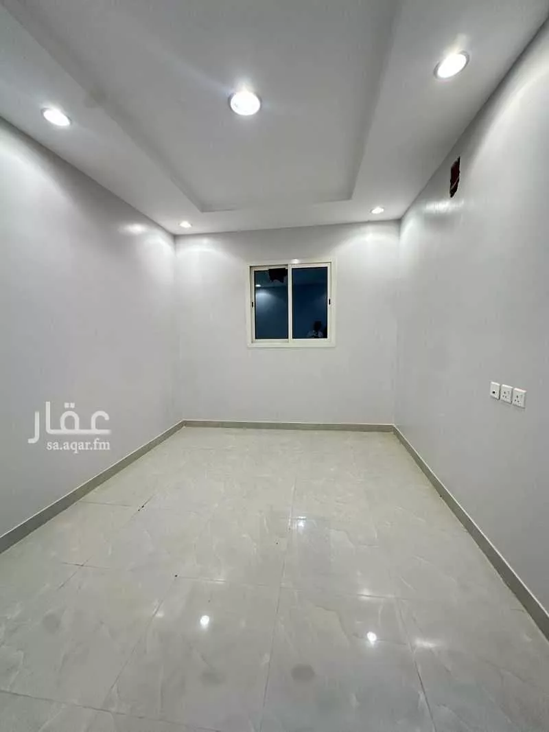 شقة 3 غرف في الرمال 4