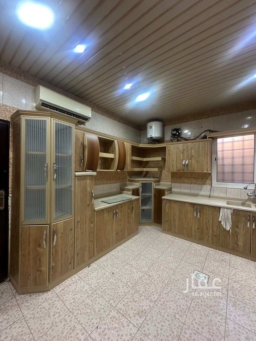 5 bedroom villa in Granada, Riyadh 14