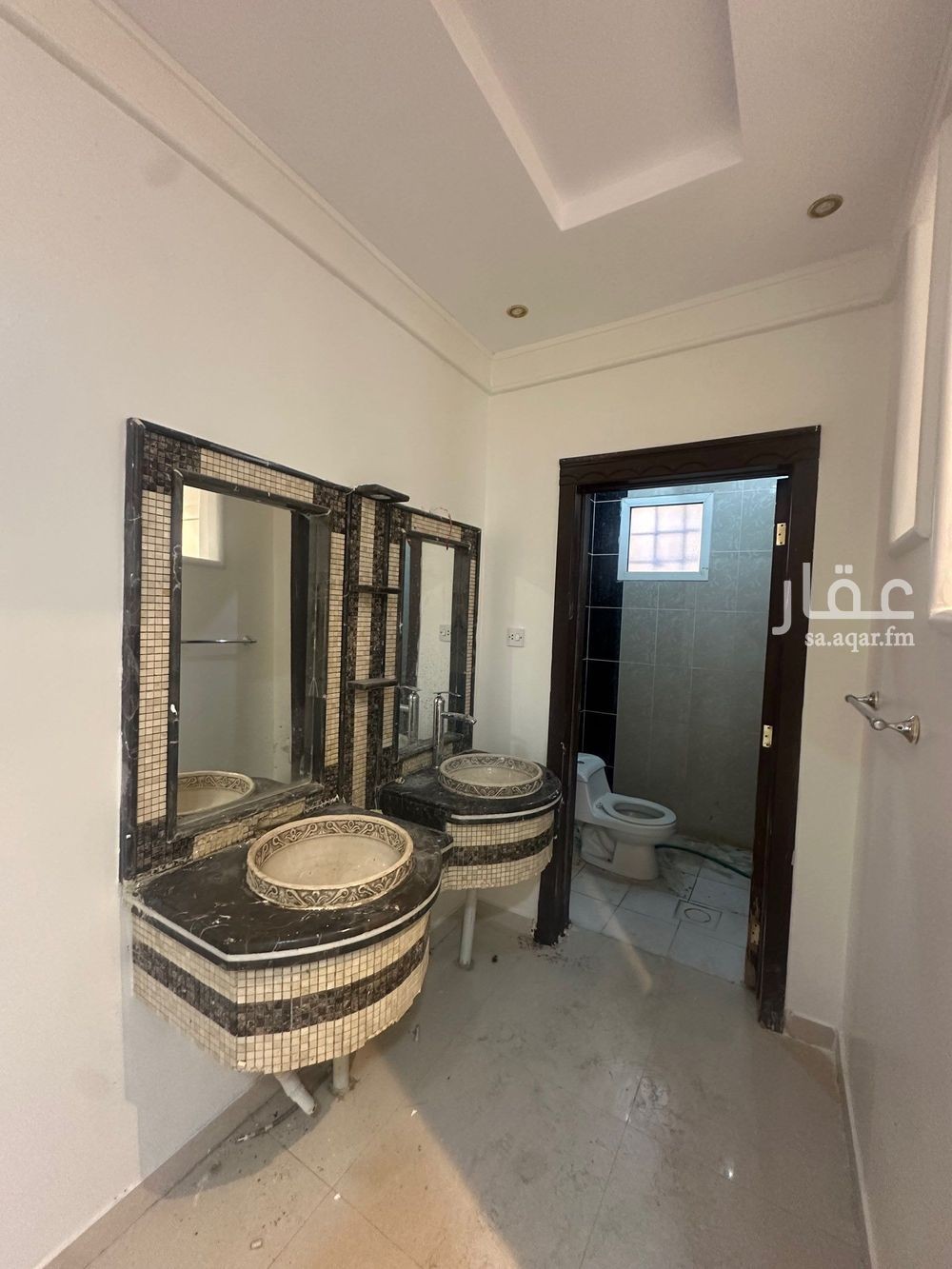 5 bedroom villa in Granada, Riyadh 9