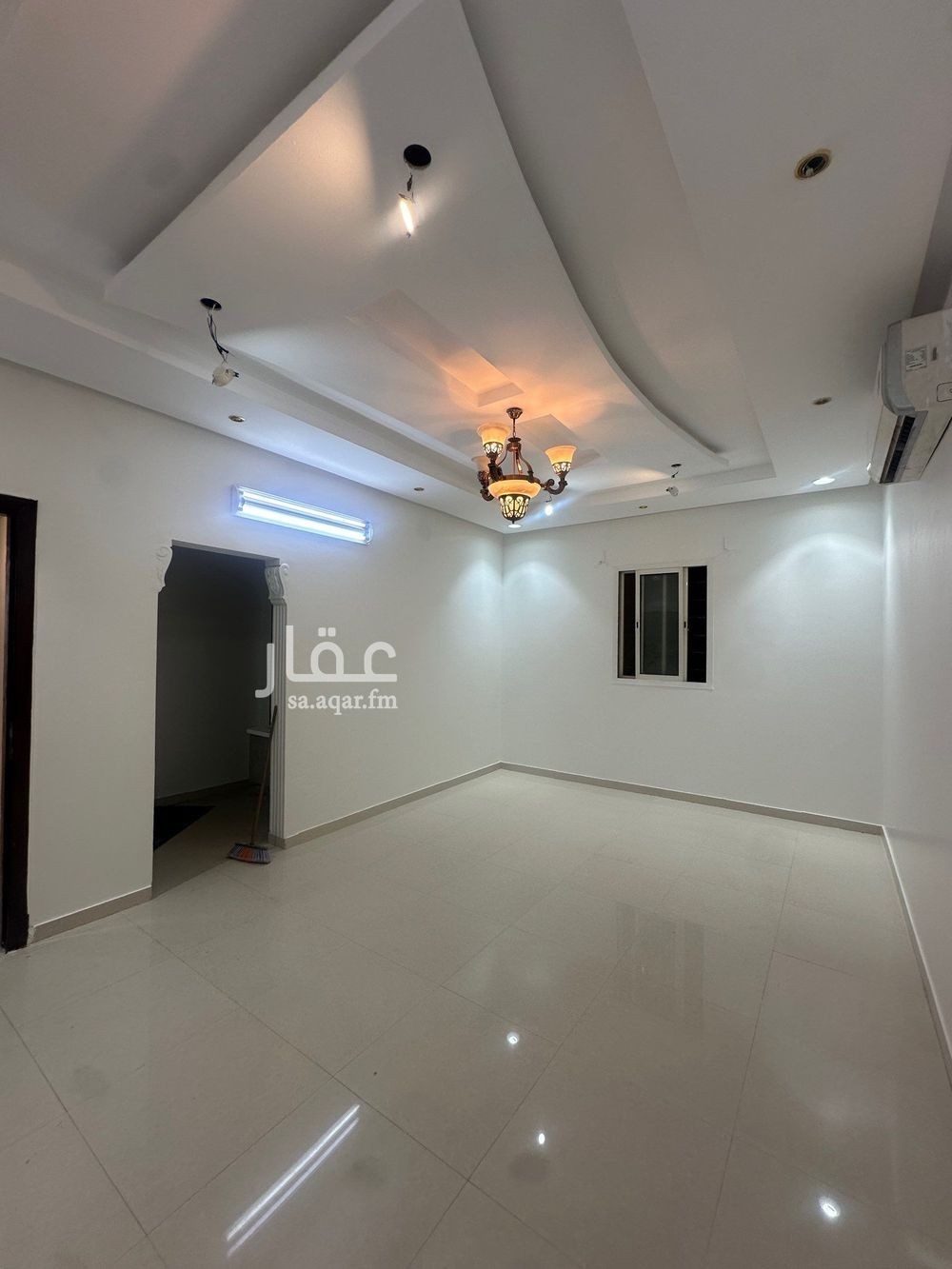 5 bedroom villa in Granada, Riyadh 12