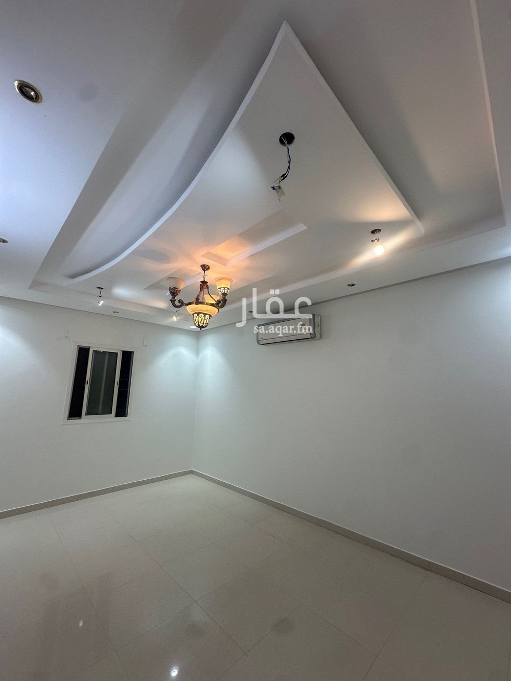 5 bedroom villa in Granada, Riyadh 11