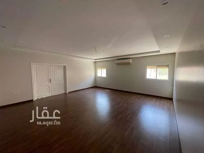 شقة 5 غرف في الصفا 3