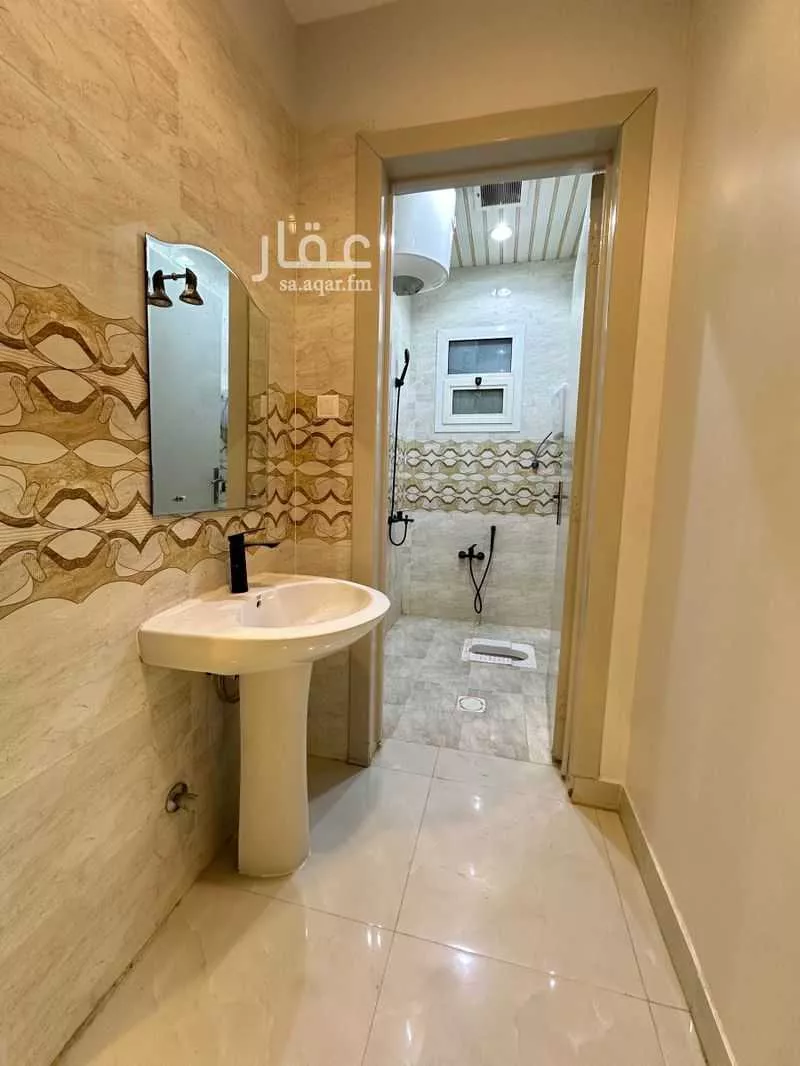 شقة 3 غرف في الرمال 5