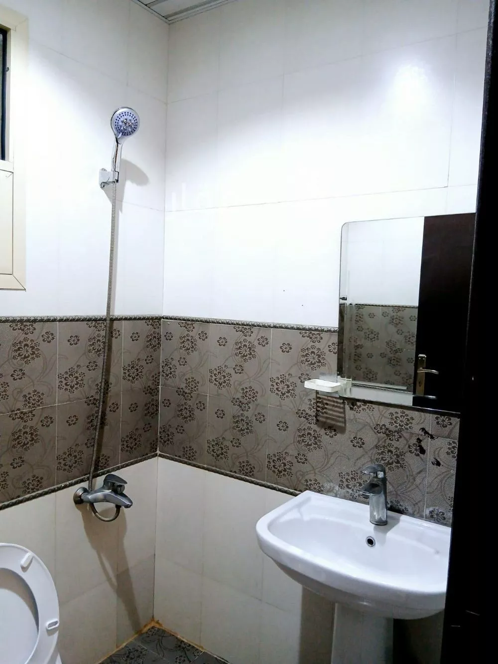 شقة 1 غرف في الازدهار 3