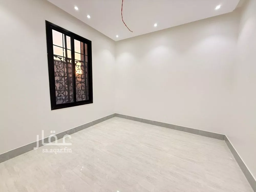 4 bedroom apartment in Okaz, Riyadh 5