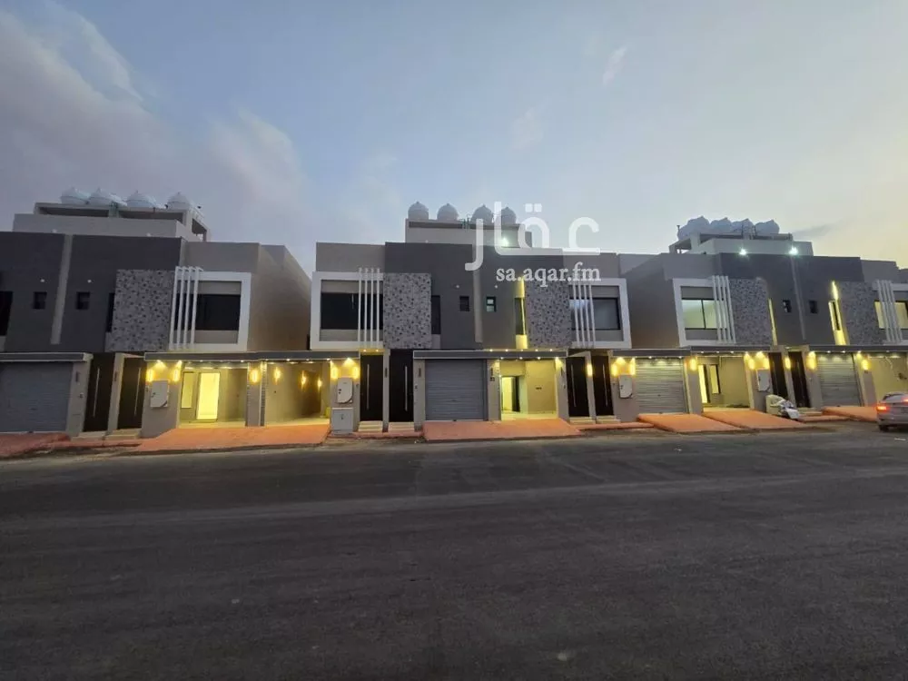 5 bedroom villa in Badr 1