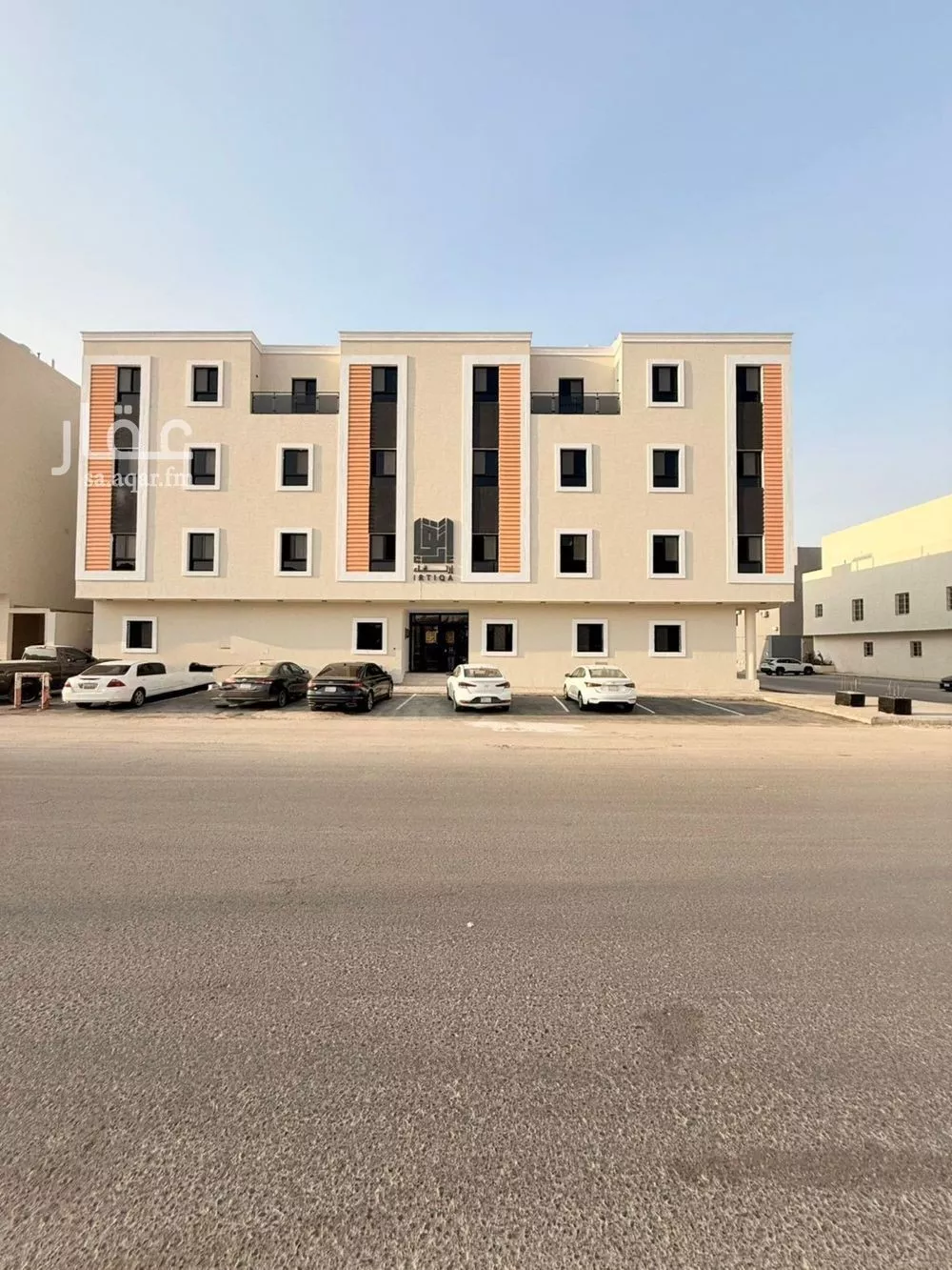 4 bedroom apartment in Ad Dar Al Baida