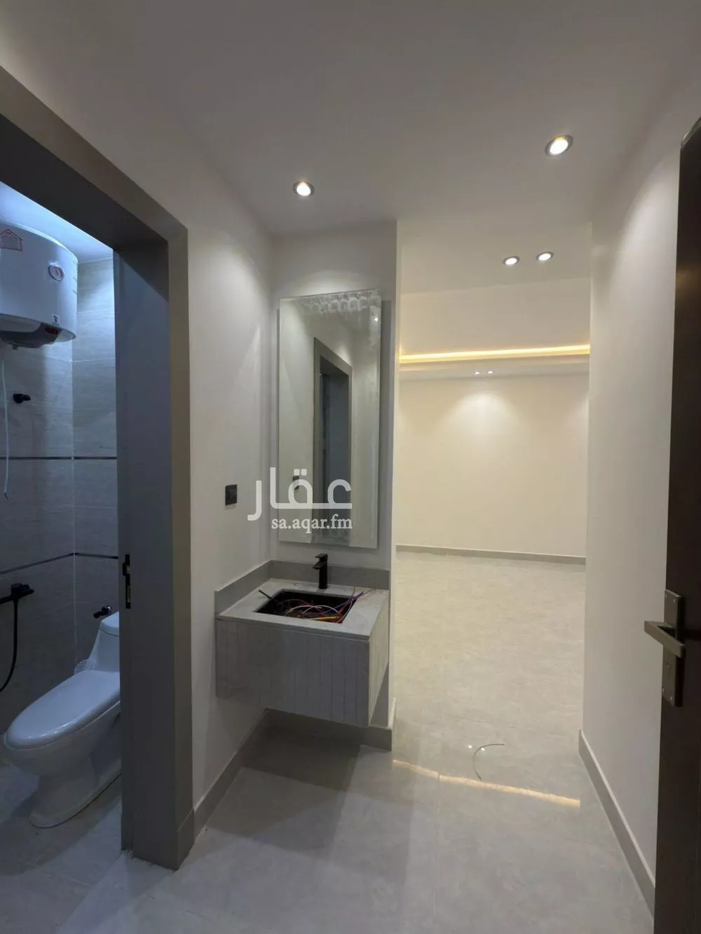 فيلا 5 غرف في بدر 4