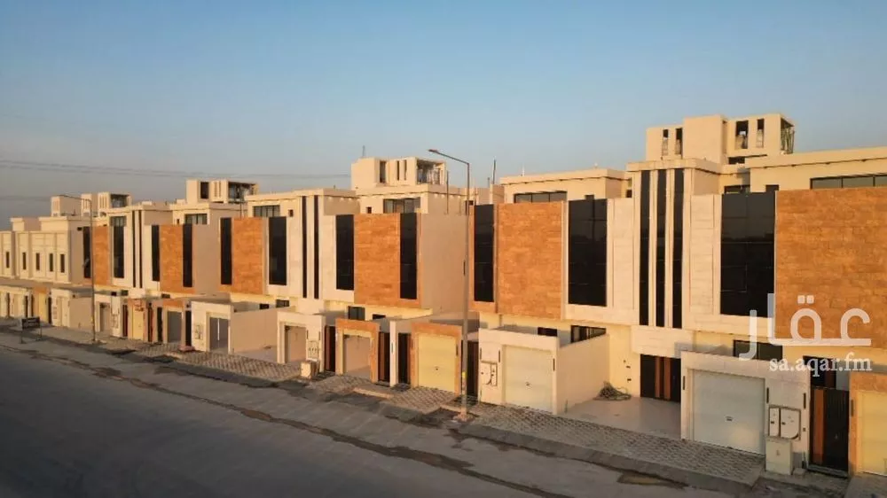 فيلا 7 غرف في عكاظ 4