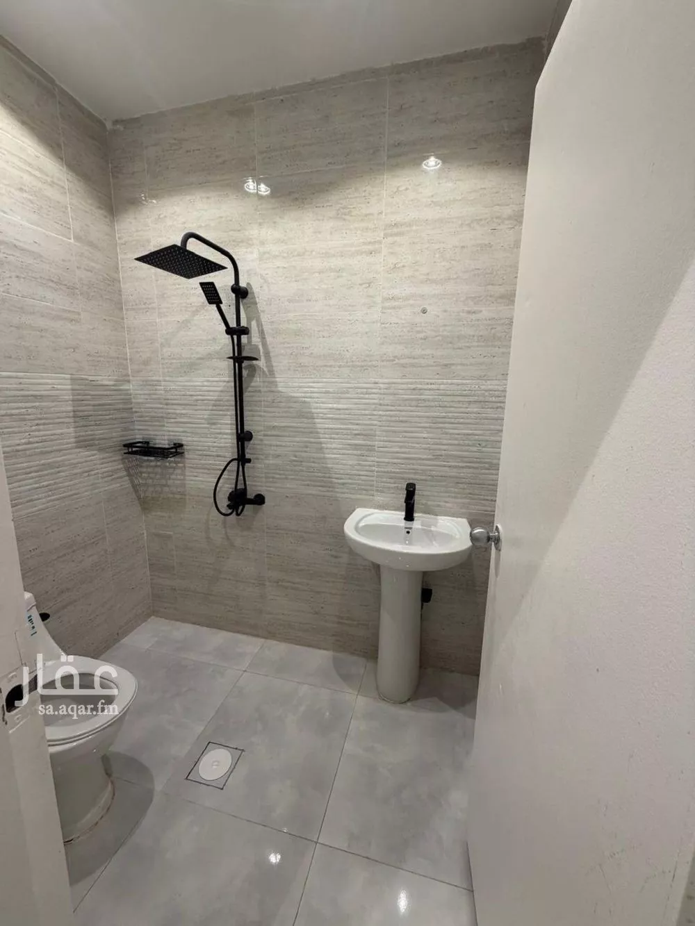 1 bedroom apartment in Al Aqiq 3