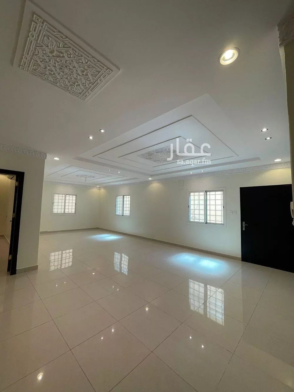 5 bedroom villa in Al Wadi, Riyadh 13