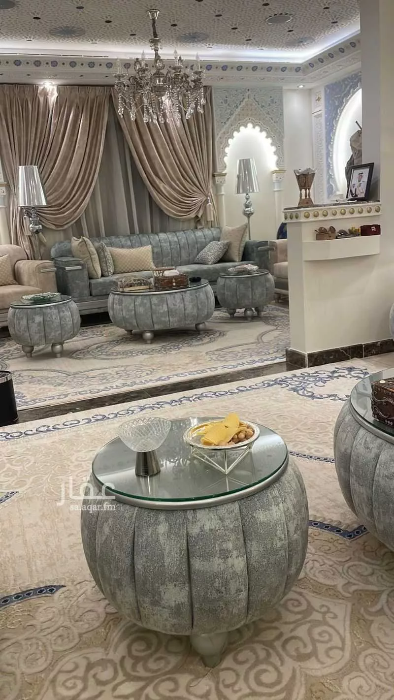 5 bedroom villa in As Suwaidi Al Gharabi, Riyadh 9