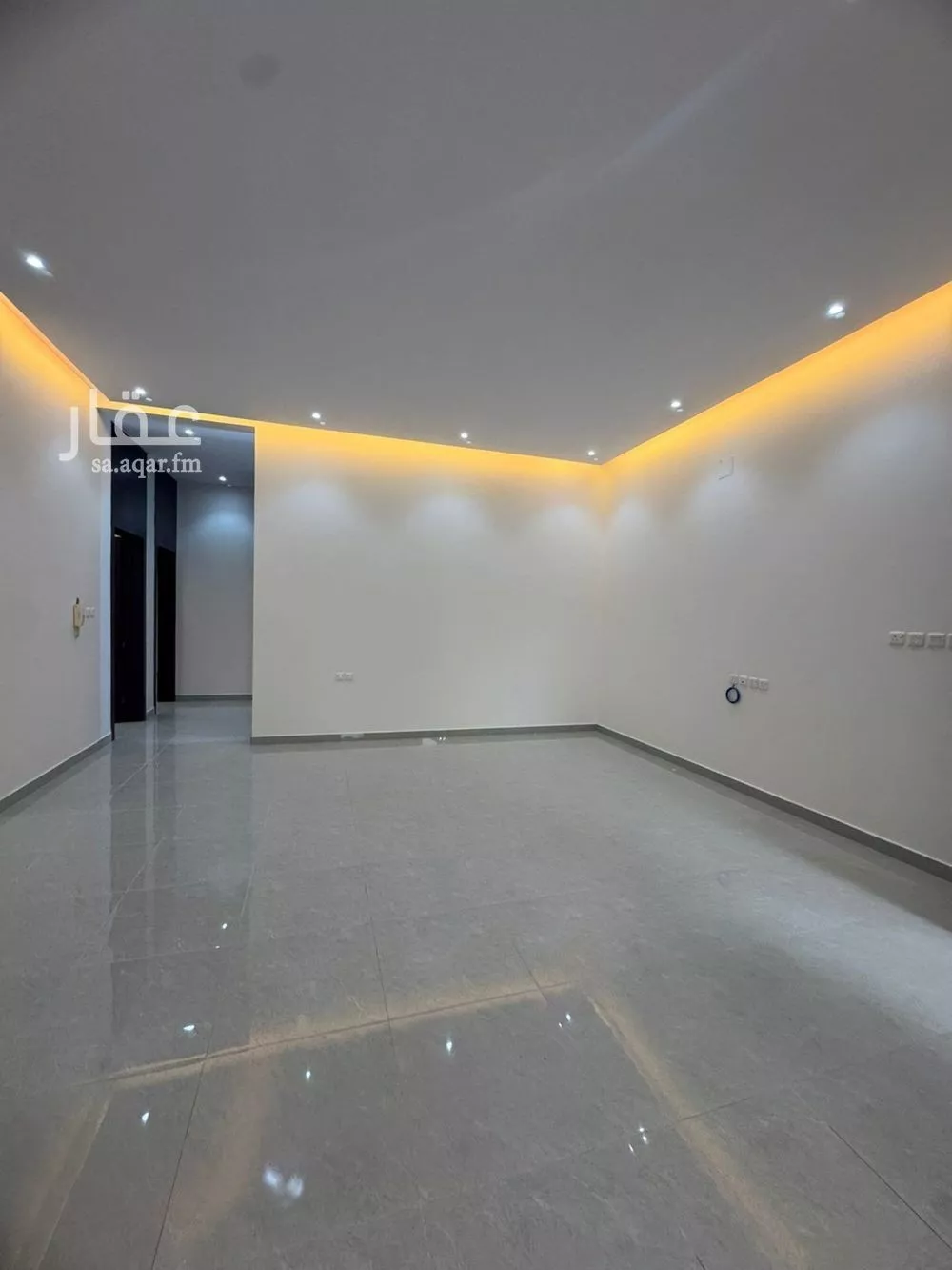 4 bedroom floor in Al Aridh 3