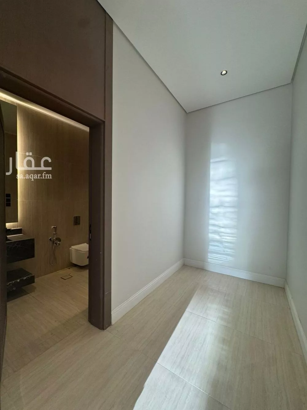 فيلا 5 غرف في العارض 5