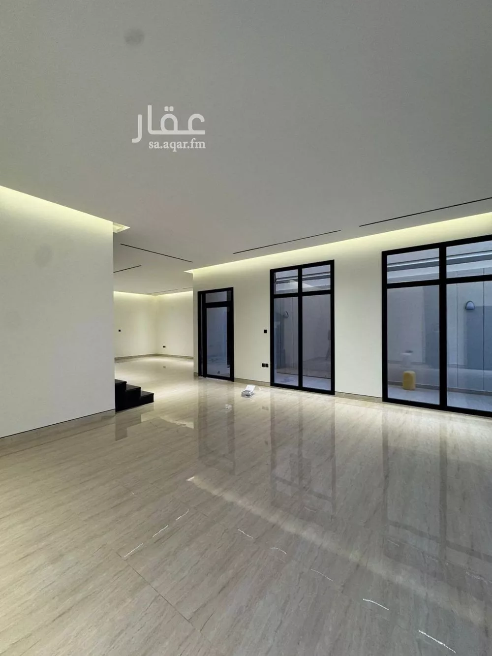 فيلا 7 غرف في النرجس 3