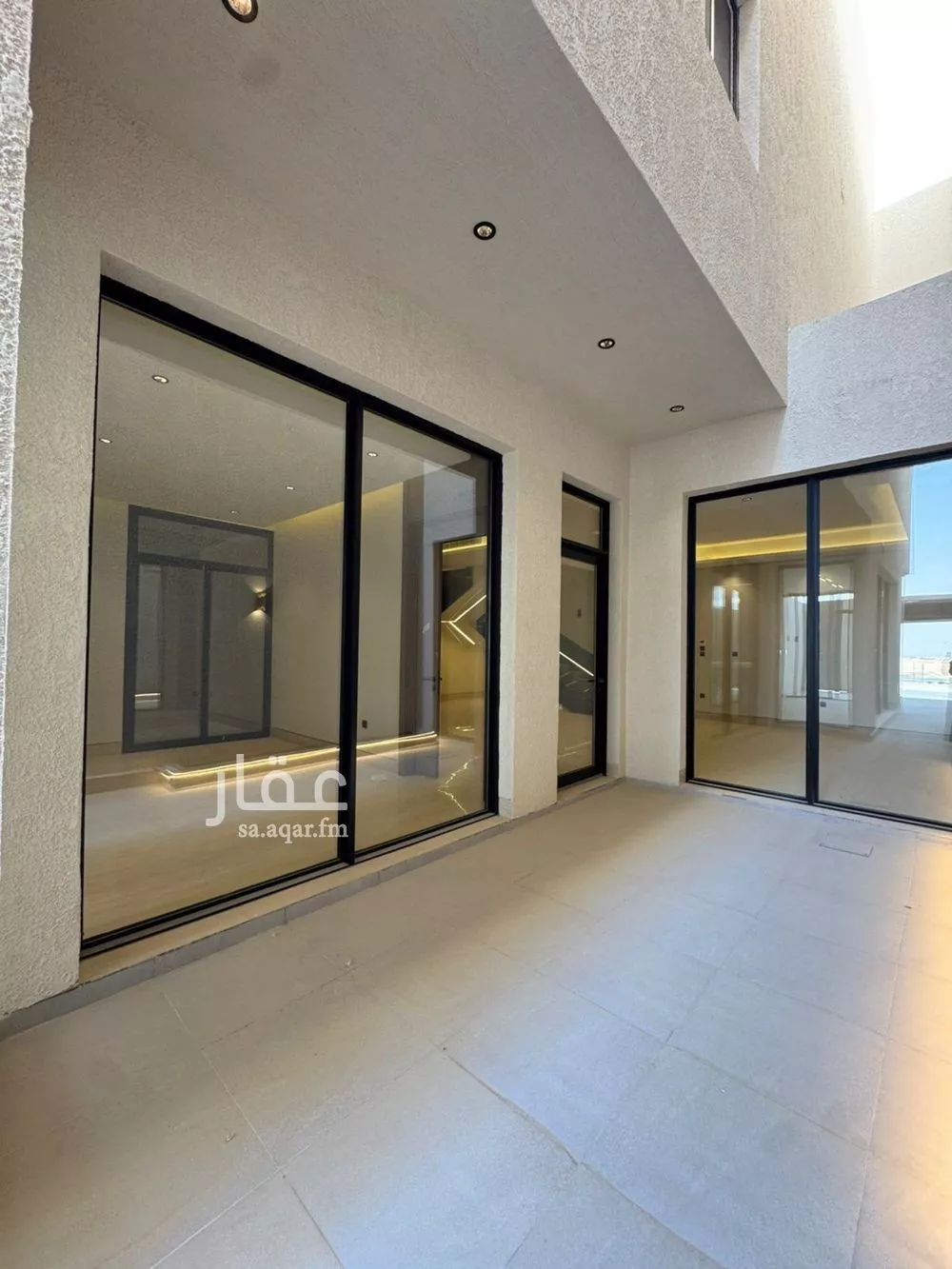 فيلا 6 غرف في النرجس 2