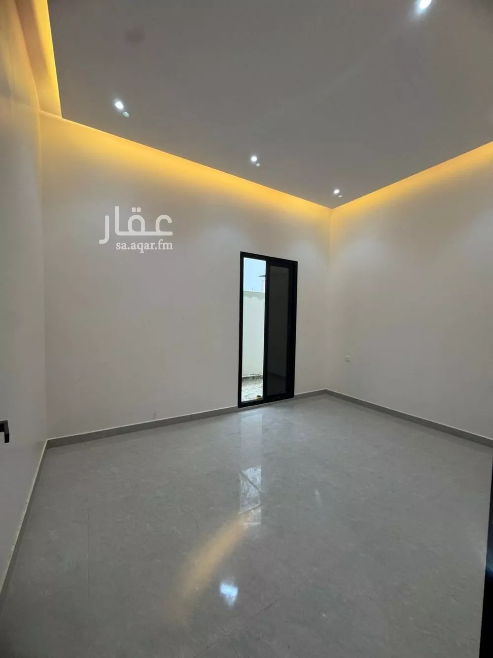 4 bedroom floor in Al Aridh 4