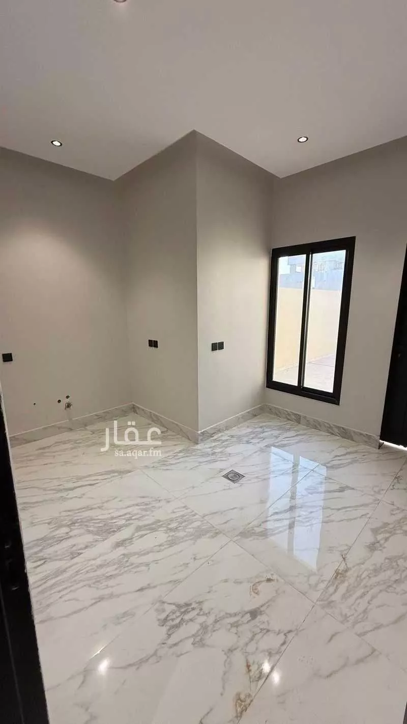 7 bedroom floor in Badr 4