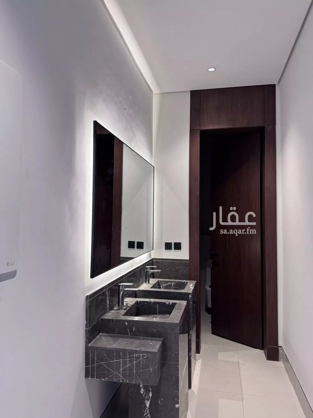 فيلا 6 غرف في المهدية 5