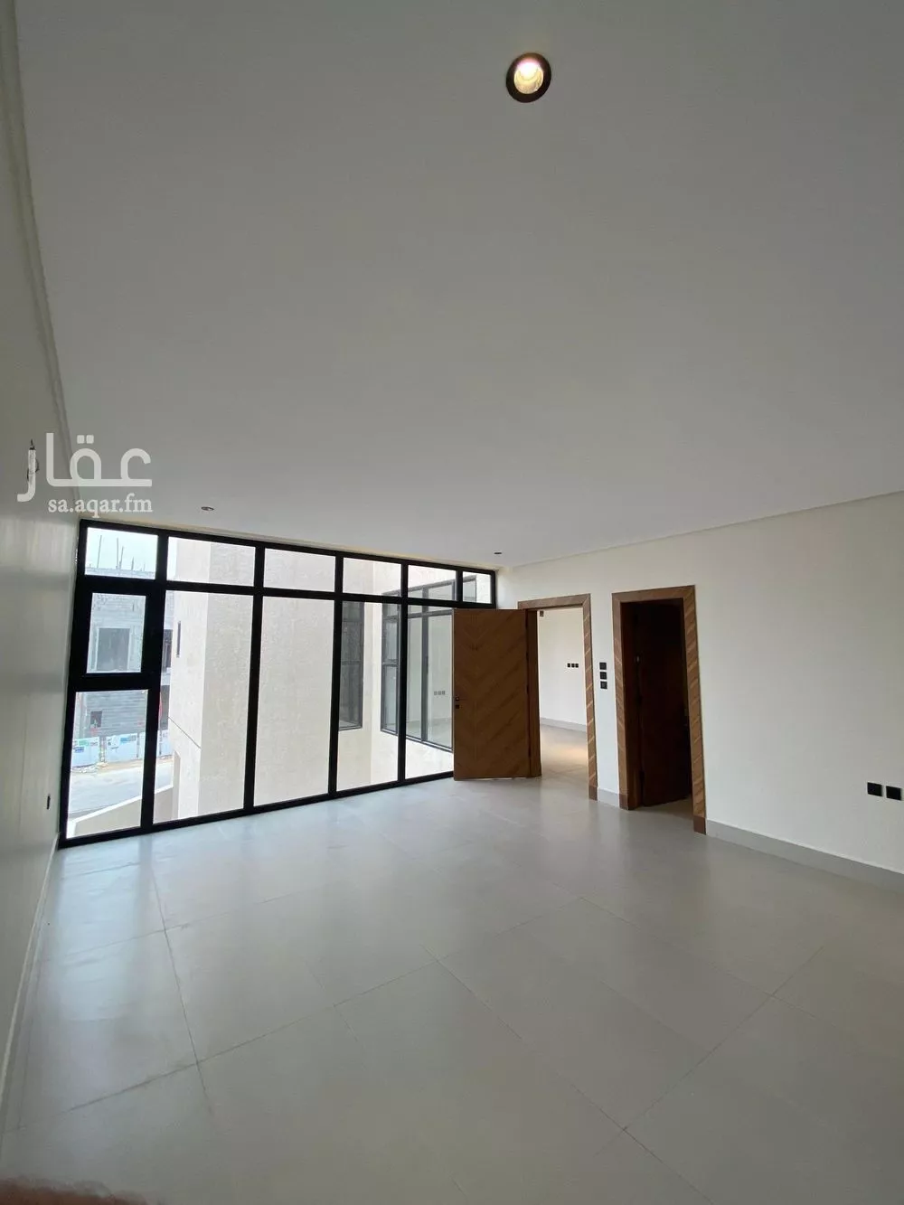 5 bedroom villa in Al Mahdiyyah 2