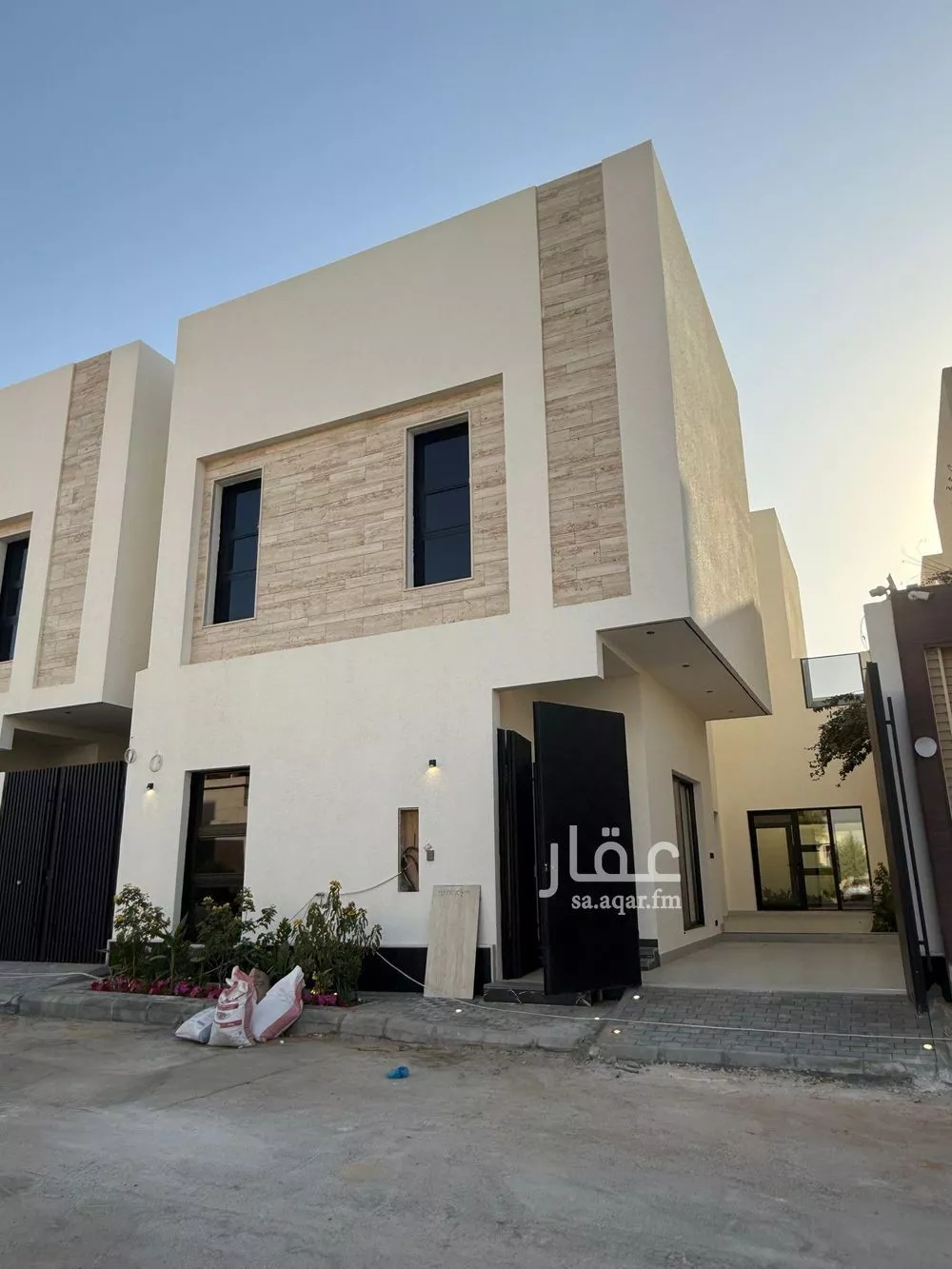 5 bedroom villa in Al Mahdiyyah 1