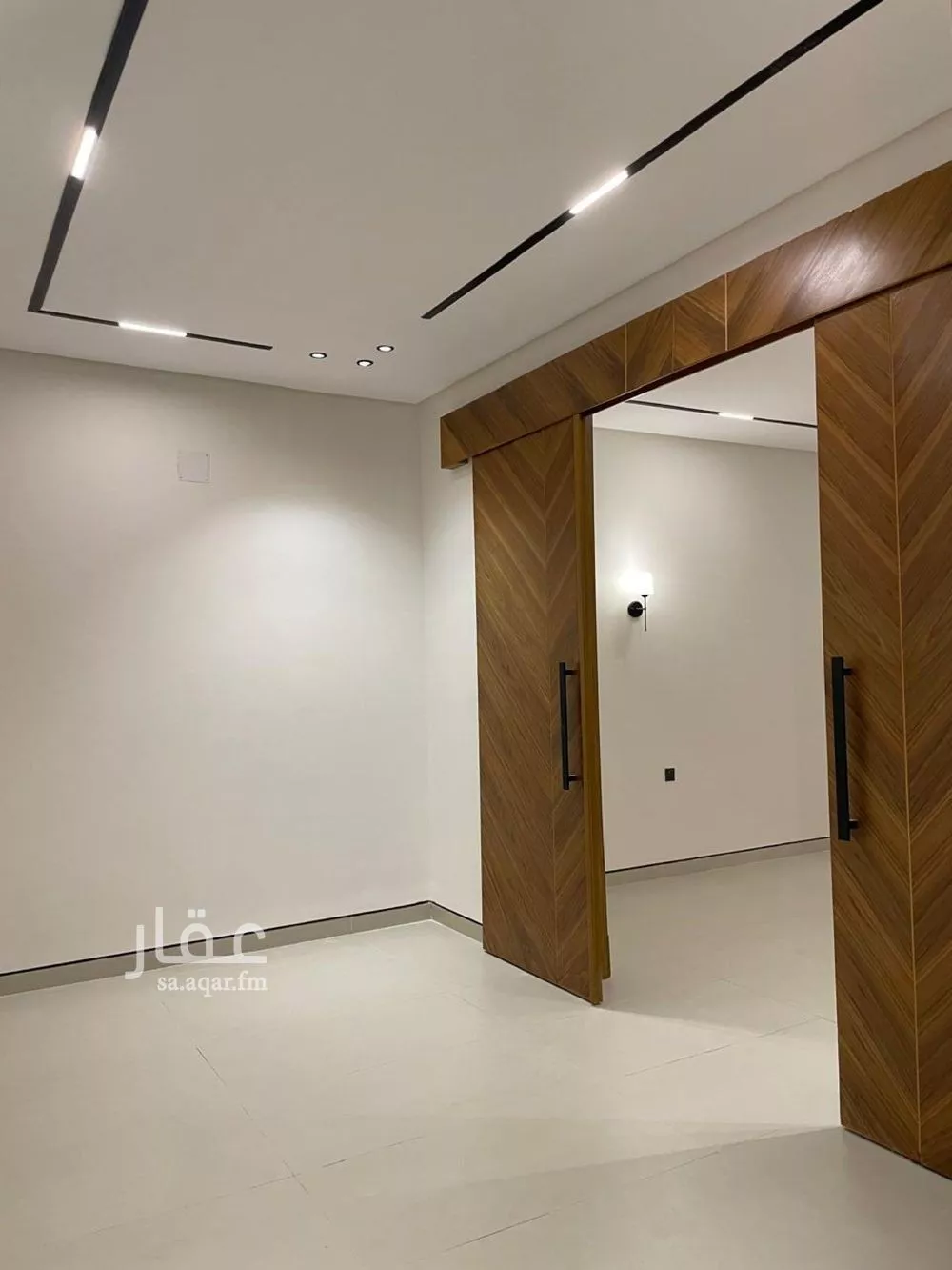 فيلا 6 غرف في المهدية 5