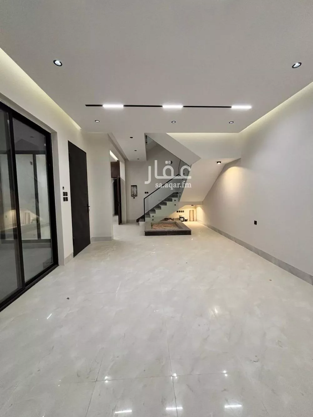 5 bedroom villa in Al Mahdiyyah 4