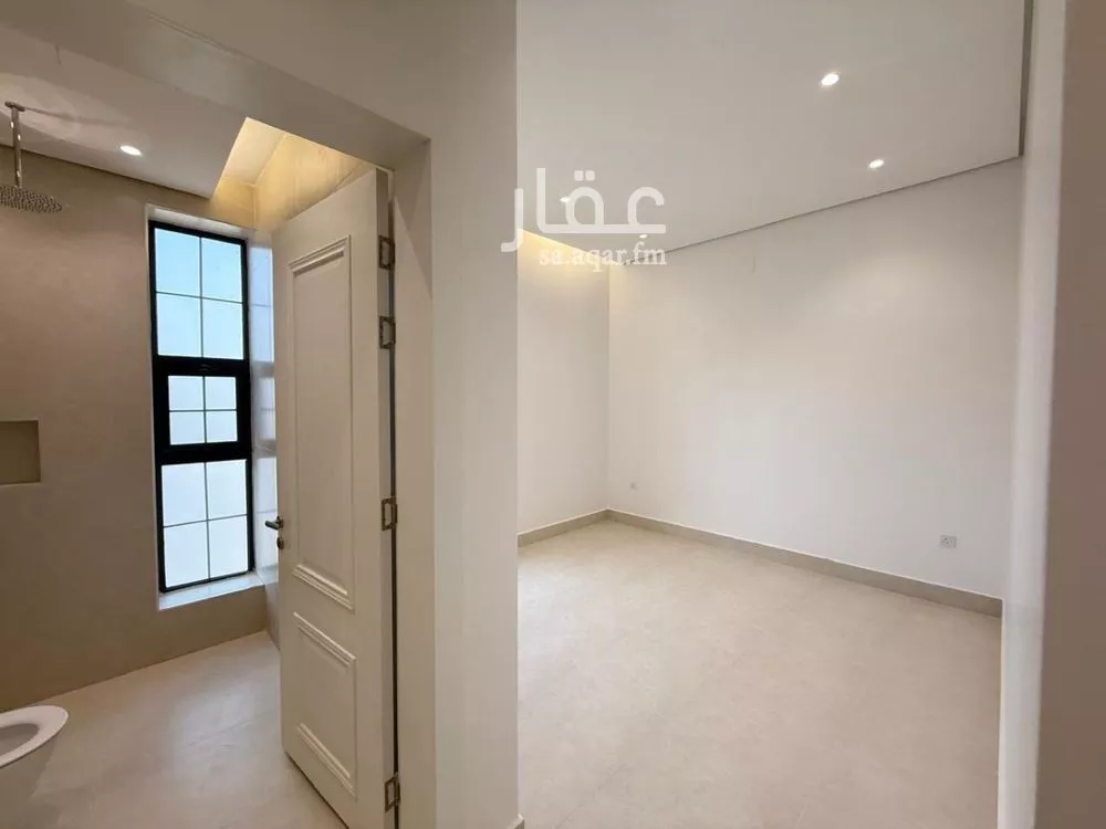 فيلا 6 غرف في المهدية 5