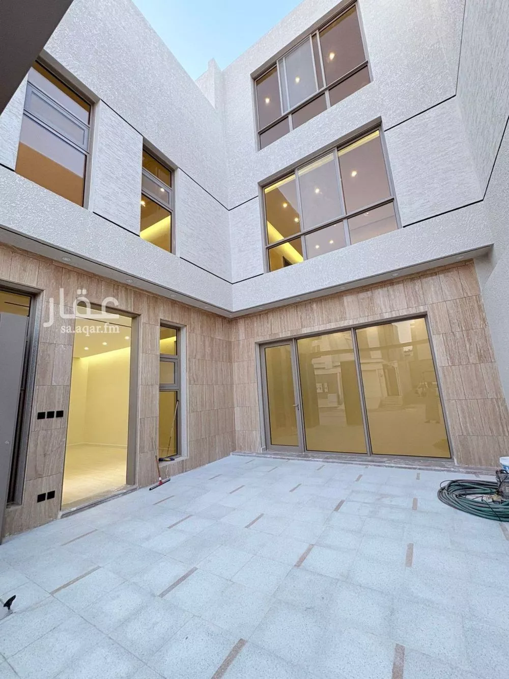 فيلا 6 غرف في المهدية 5