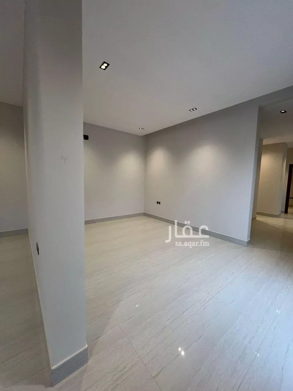 فيلا 6 غرف في المهدية 5