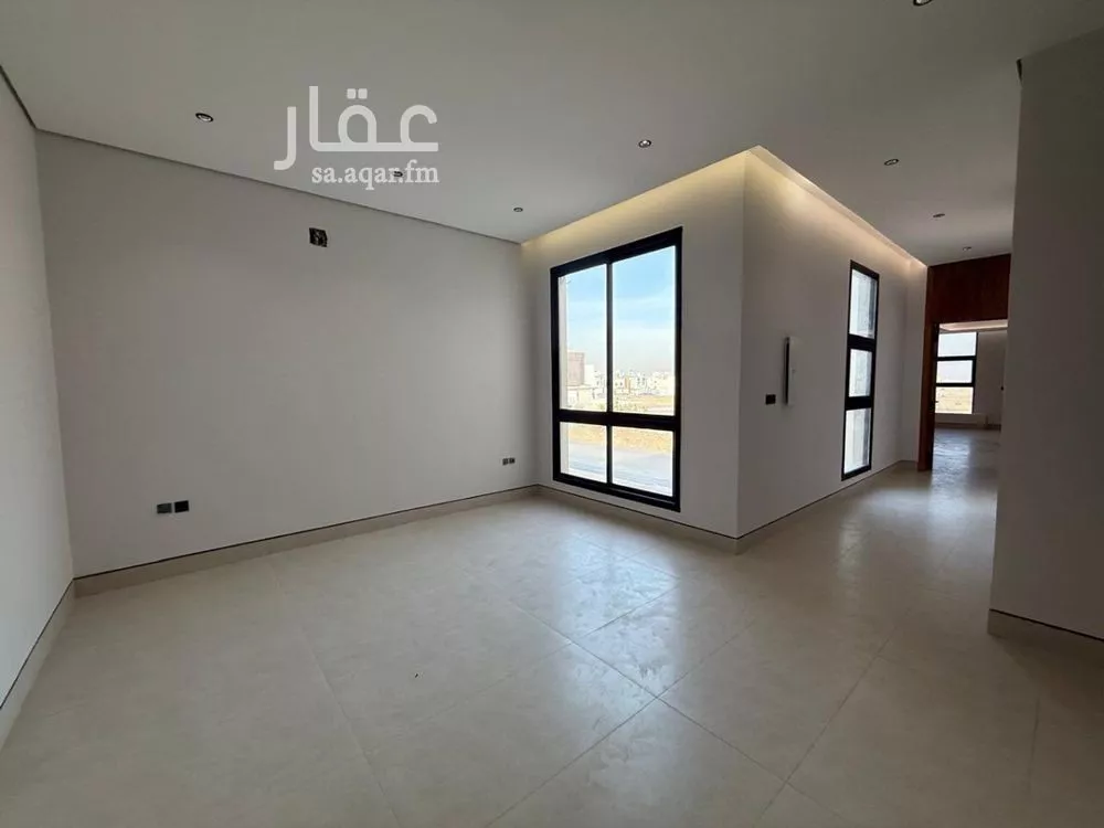 5 bedroom villa in Al Mahdiyyah 3