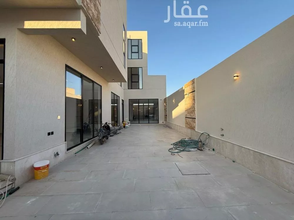 فيلا 6 غرف في المهدية 3