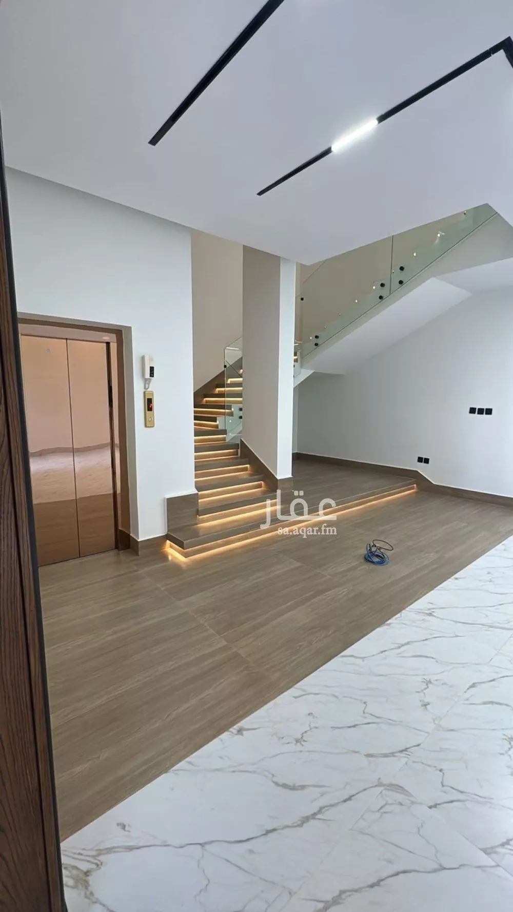 فيلا 7 غرف في المهدية 5