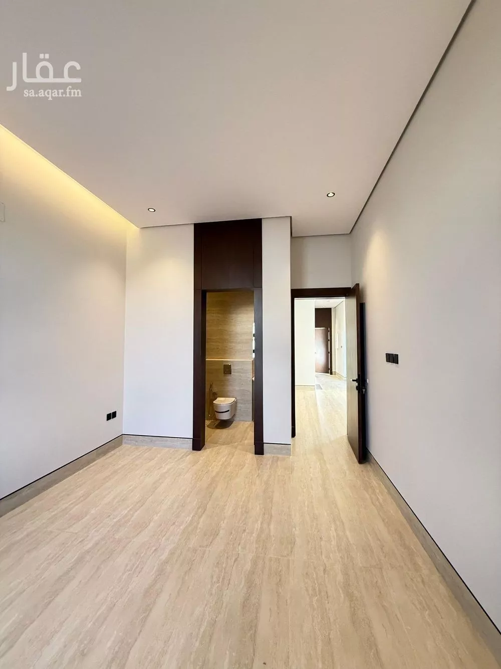 5 bedroom villa in Al Mahdiyyah 3