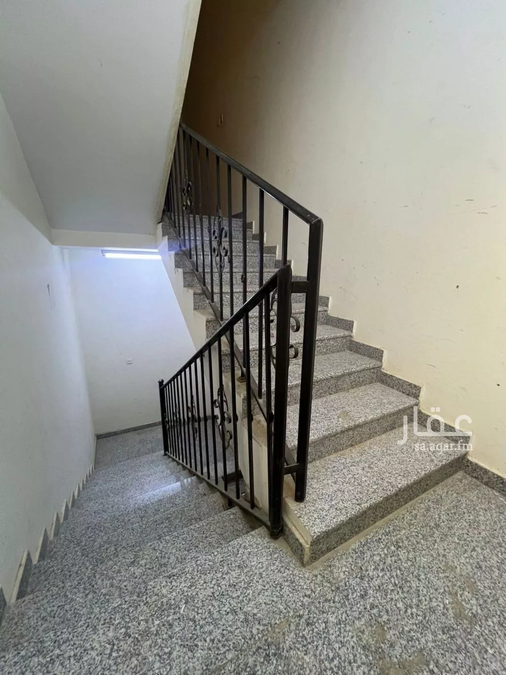 3 bedroom floor in Al Qadisiyah 7