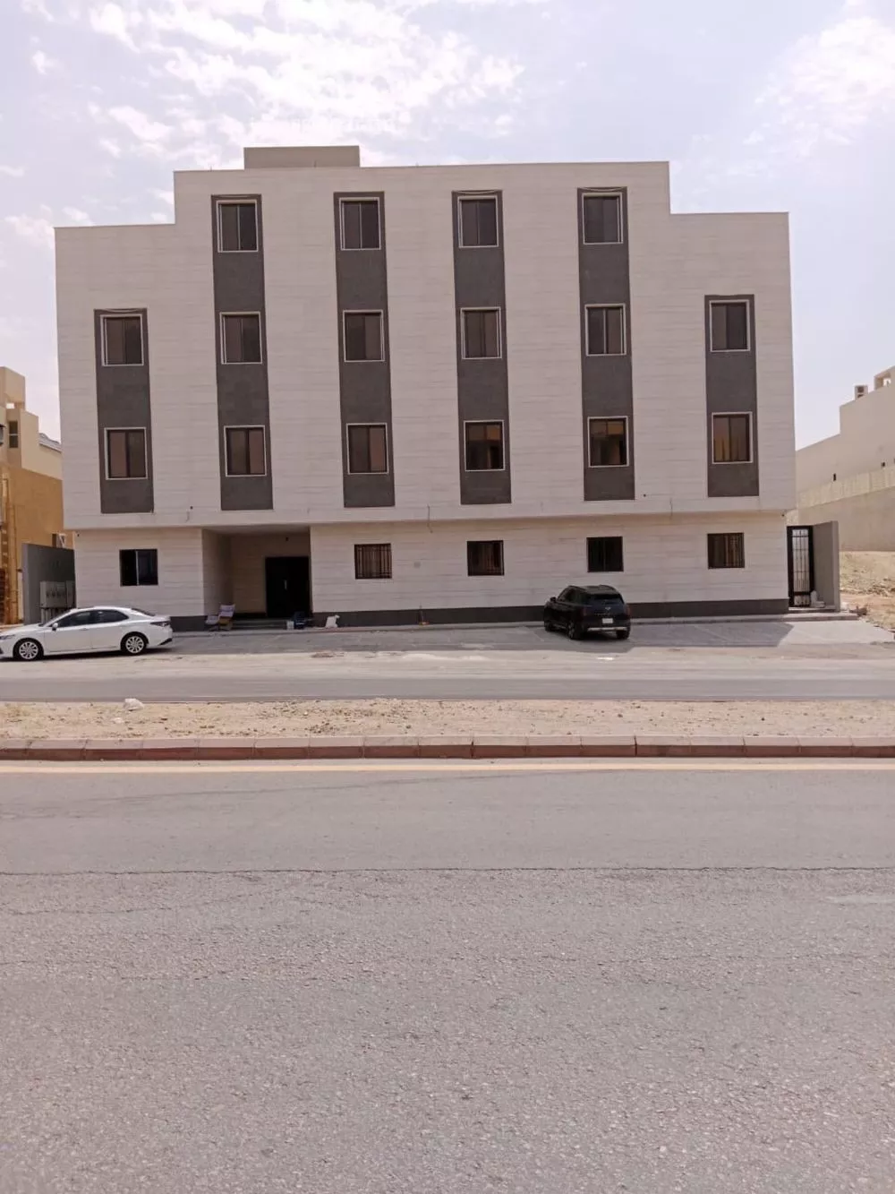 شقة 1 غرف في الملقا