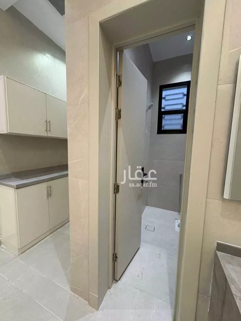 24 bedroom building in Tuwaiq, Riyadh 11