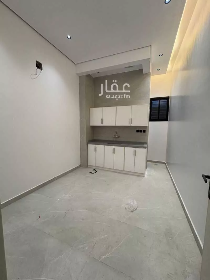 24 bedroom building in Tuwaiq, Riyadh 12
