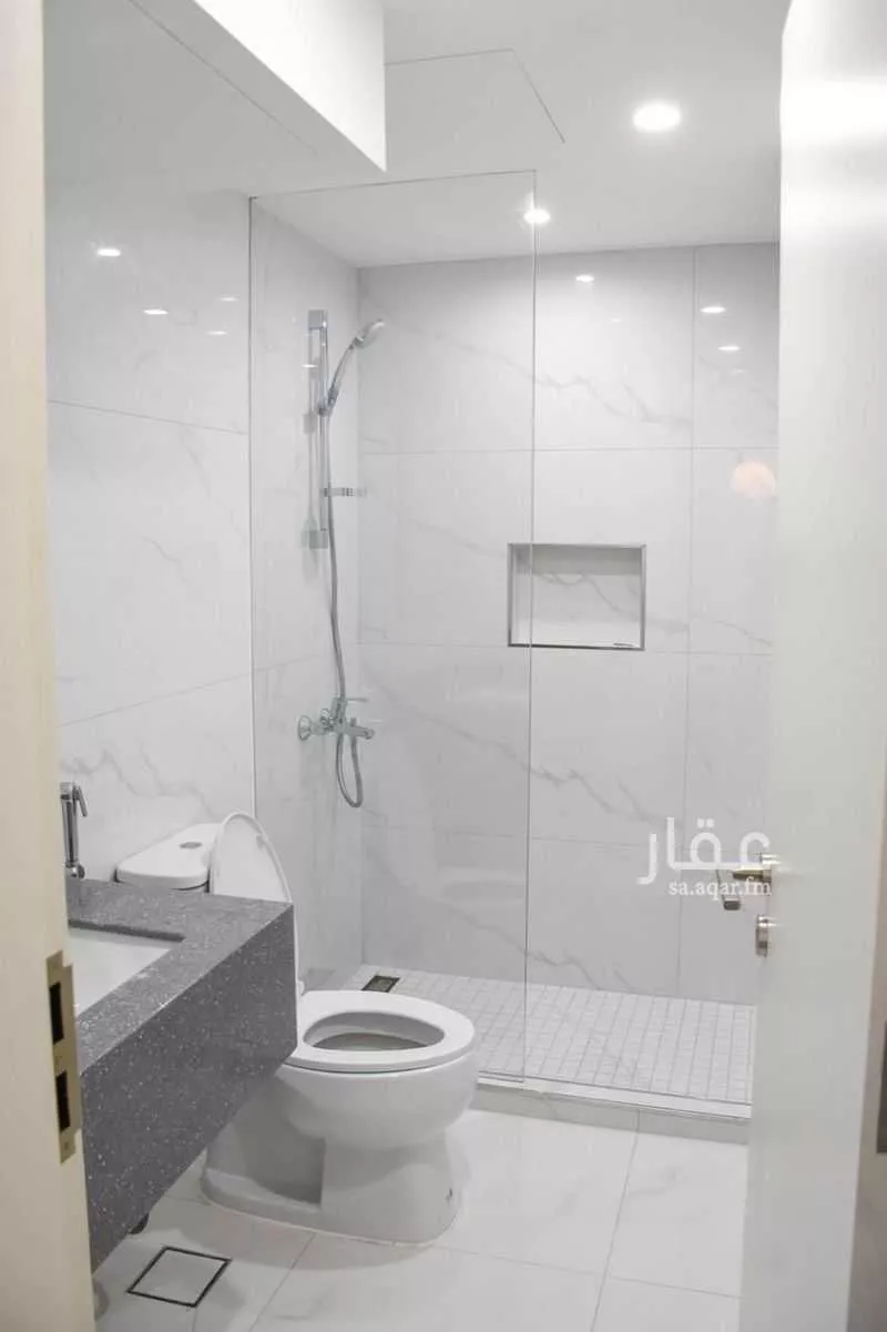 2 bedroom apartment in South Al Khobar, Eastern Province 8