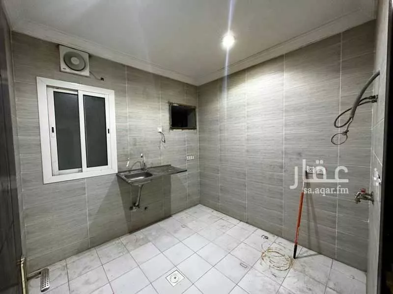 3 bedroom apartment in Al Rabwa, Jeddah 8