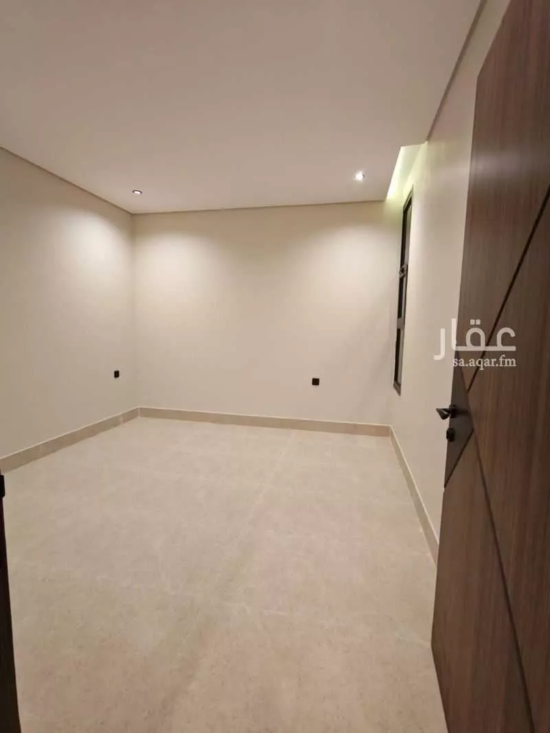 4 bedroom apartment in Al Hamra, Eastern Province 13