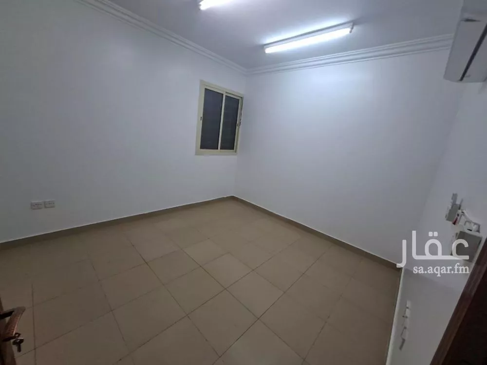 2 bedroom floor in Al Falah 5