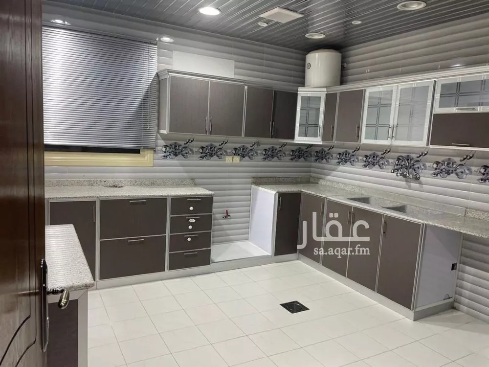 3 bedroom floor in Al Mahdiyyah 1